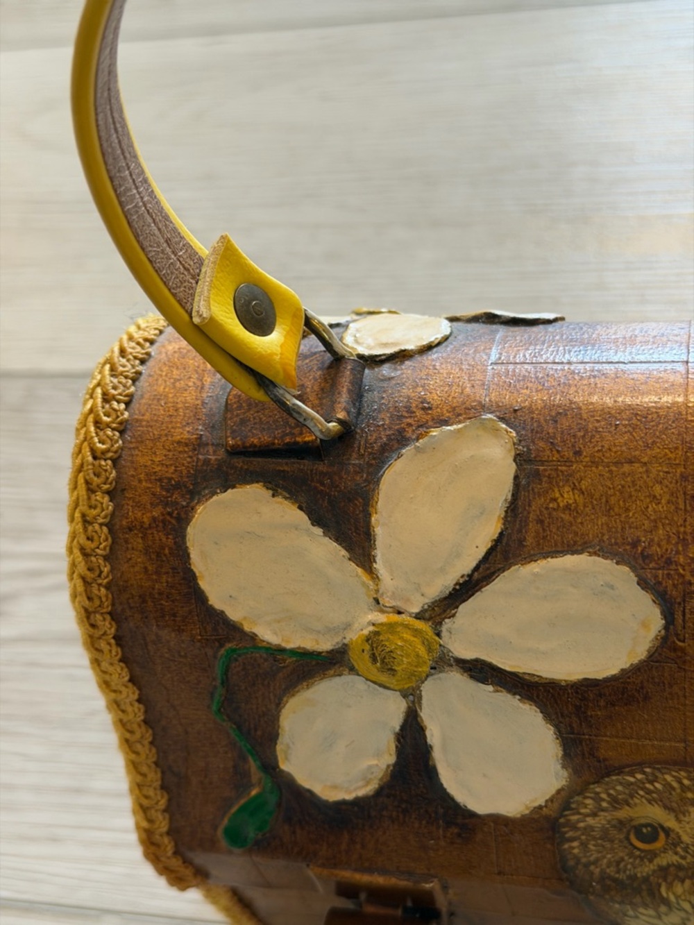 VTG Box Purse Metal Handbag Decoupaged Owl Hand Painted 3D Flowers Yellow Hippie - Picture 9 of 16